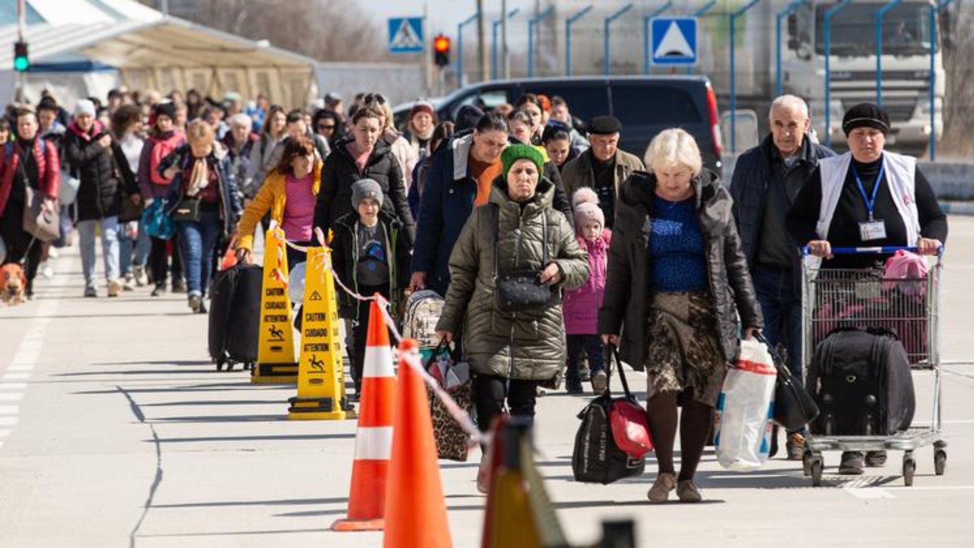 В Молдове трудоустроились более тысячи украинских граждан с начала войны -  Gagauziya Radio Televizionu